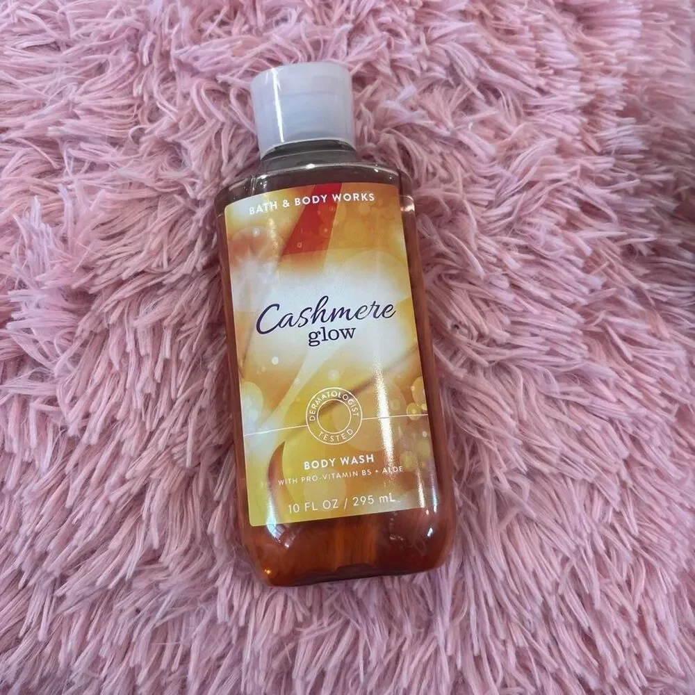 RETIRED SCENT cashmere glow body wash by Bath & body Works